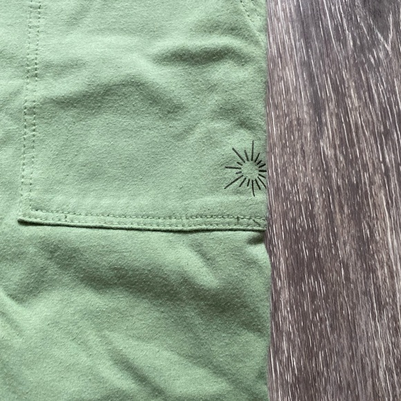 AERIE Matcha‎ Green Flare Leg Cotton Low Rise Y2K Retro Yoga Pilates Pants Large - Picture 2 of 5